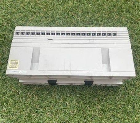 EB3C-T16CKDN 16-इनपुट चान-सिंक 30V नामित वोल्टेज ट्रांजिस्टर सिंक 24VDC ऑपरेटिंग वोल्टेज के साथ