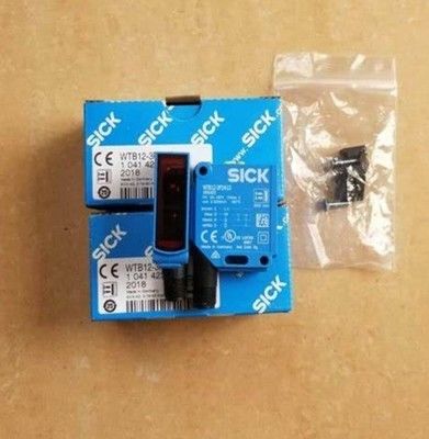 W12-3 श्रृंखला निकटता सेंसर 30- 500 मिमी पहचान सीमा फोटोइलेक्ट्रिक संवेदन विधि के लिए